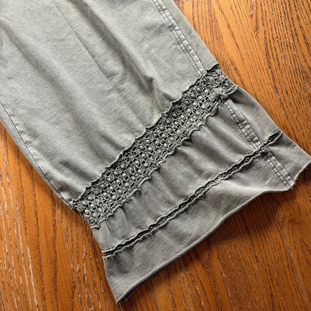 Easel Los Angeles Olive Green Crochet Lace Wide Leg Crop Pants Womens Medium - Picture 8 of 11